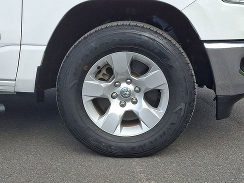 Used 2022 RAM 1500 Big Horn AWD/4WD image 8