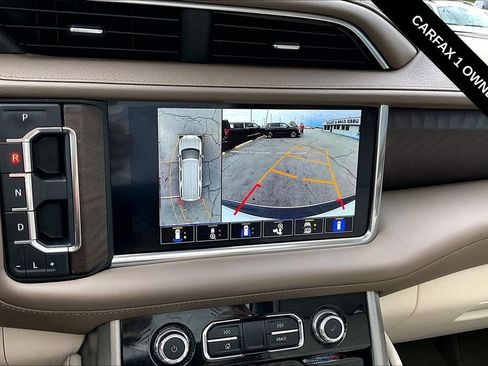 Used 2023 GMC Yukon Denali AWD/4WD image 10