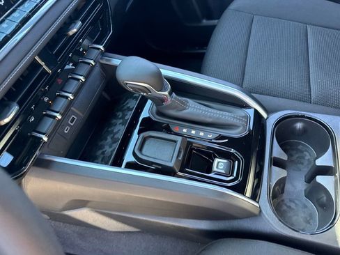 New 2026 Chevrolet Colorado LT image 16