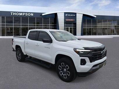 Used 2024 Chevrolet Colorado Z71 w/ Z71 Convenience Package 2