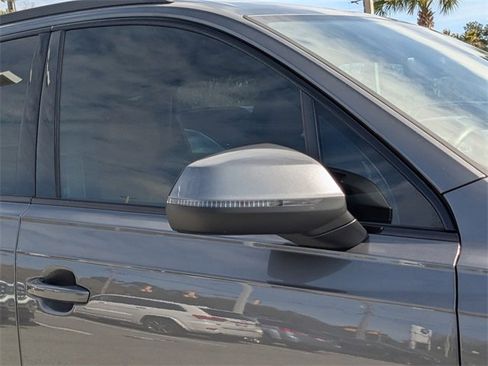 Used 2019 Audi Q7 3.0T Prestige image 11