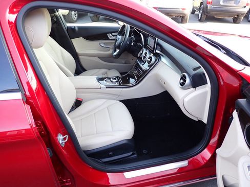 Used 2018 Mercedes-Benz C 300 Sedan image 11