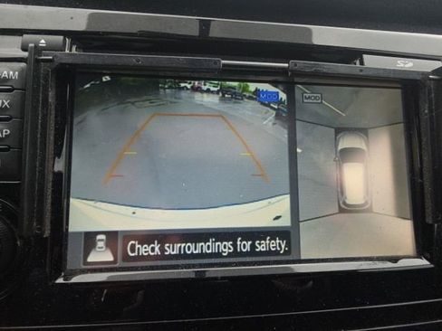 Used 2017 Nissan Rogue SV image 26