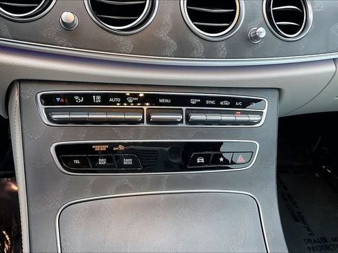 Used 2022 Mercedes-Benz E 350 Sedan w/ AMG Line Exterior image 25