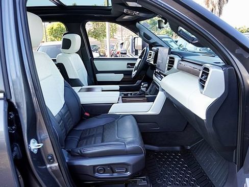 Used 2022 Toyota Tundra Capstone AWD/4WD image 20