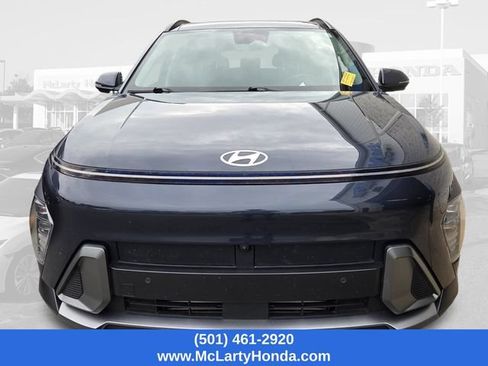 Used 2024 Hyundai Kona Limited AWD/4WD image 2