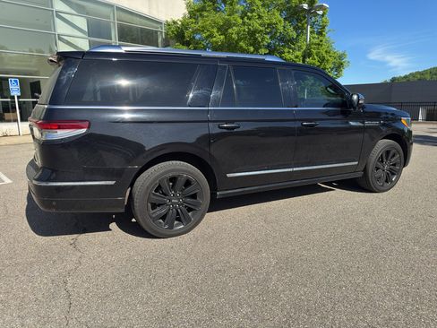 Used 2024 Lincoln Navigator L Black Label AWD/4WD image 3