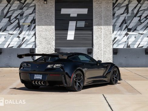 Used 2019 Chevrolet Corvette ZR1 image 15