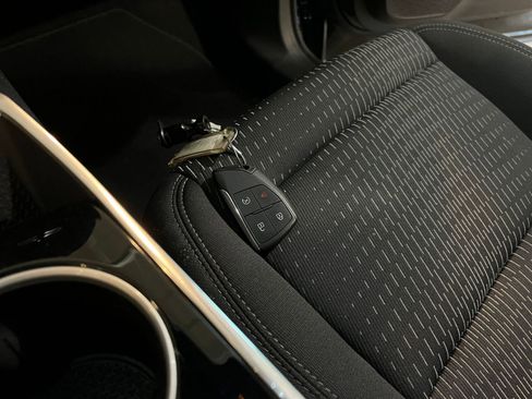 Used 2025 Chevrolet Equinox LT image 21