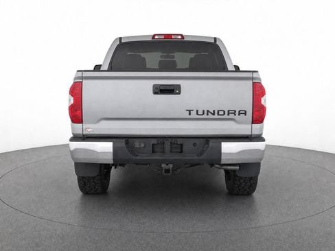 Used 2015 Toyota Tundra SR5 w/ T4 Package RWD image 5
