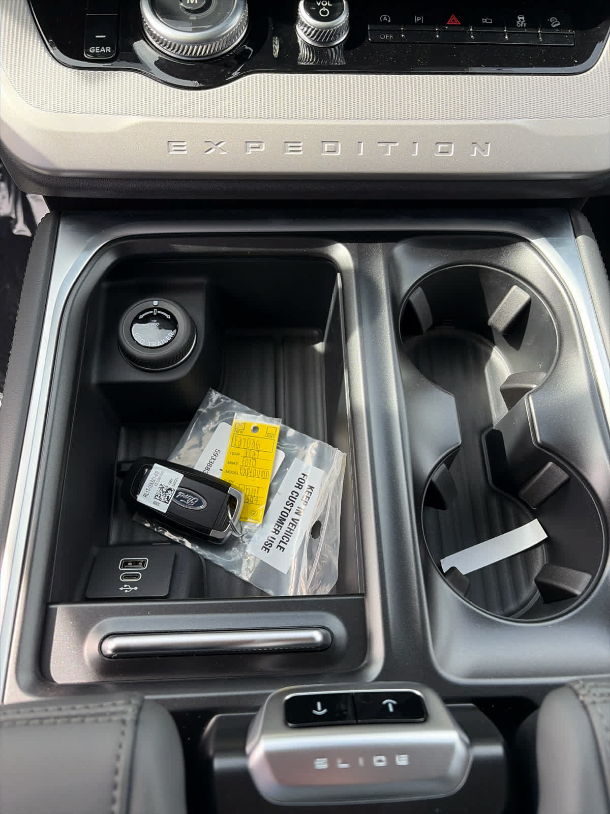 New 2027 Ford Expedition Active AWD/4WD image 22