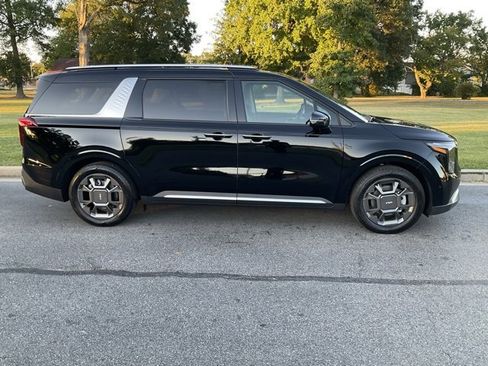 New 2026 Kia Carnival SX image 8