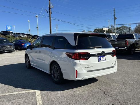 New 2026 Honda Odyssey Touring image 28