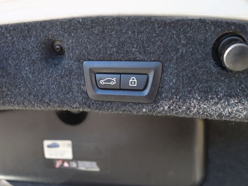 Used 2015 BMW M5 image 44