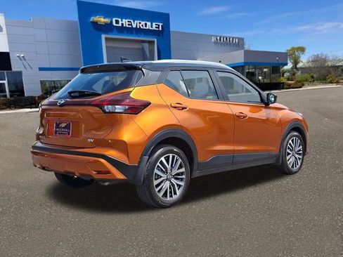 Used 2024 Nissan Kicks SV FWD image 25