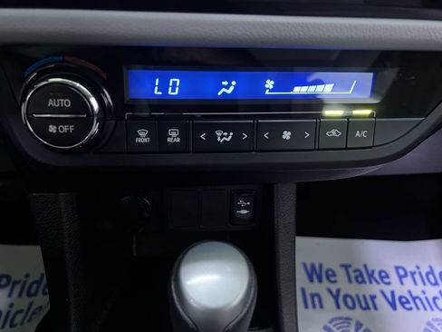 Used 2015 Toyota Corolla LE FWD image 23