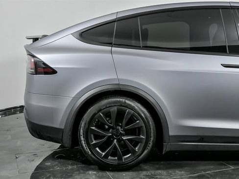 Used 2023 Tesla Model X image 11
