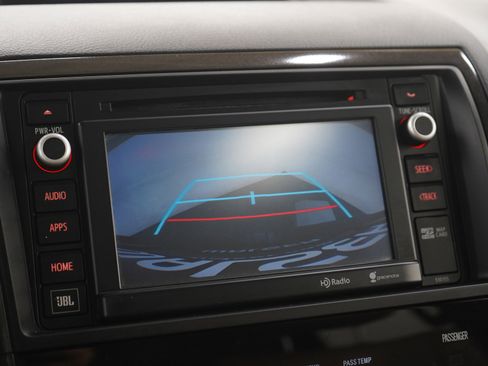 Used 2016 Toyota Sequoia Platinum image 33