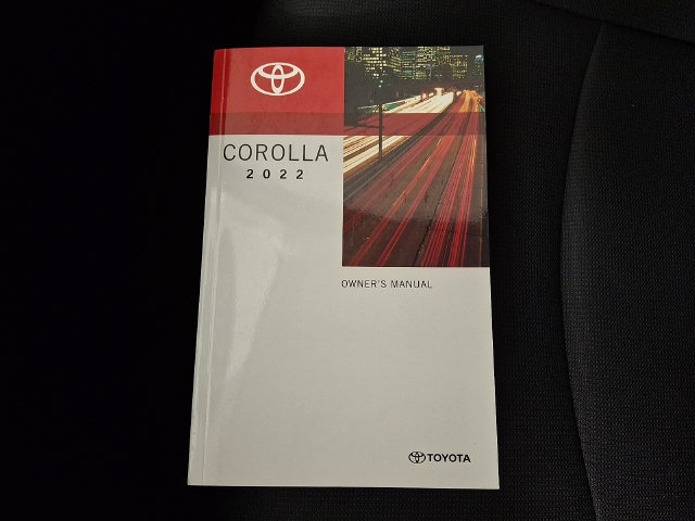 Used 2022 Toyota Corolla LE w/ Carpet Mat Package (TMS) FWD image 25