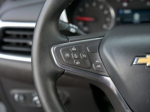 Used 2024 Chevrolet Equinox LT image 19