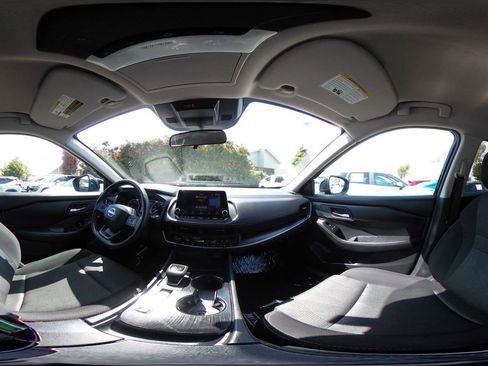Used 2025 Nissan Rogue SV FWD image 44