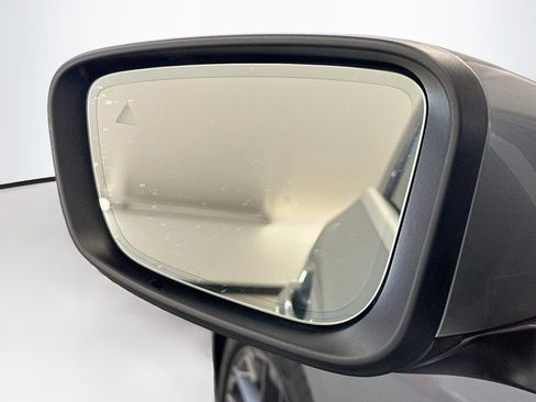 Used 2026 BMW 330i xDrive Sedan AWD/4WD image 16