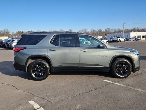 Certified 2022 Chevrolet Traverse LT w/ Midnight/Sport Edition image 7