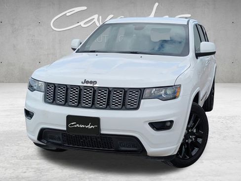 Used 2021 Jeep Grand Cherokee Laredo X image 1