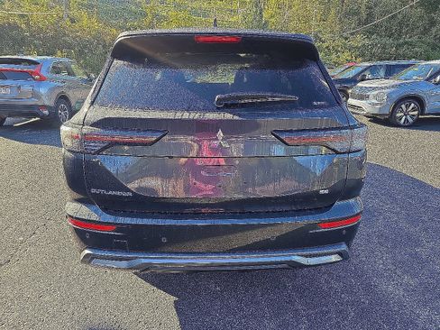 New 2025 Mitsubishi Outlander SE image 5