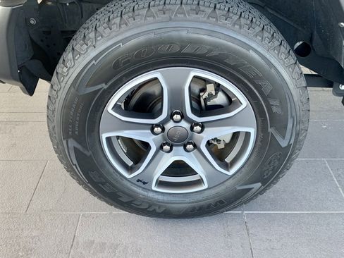 Used 2023 Jeep Wrangler Sport S image 12