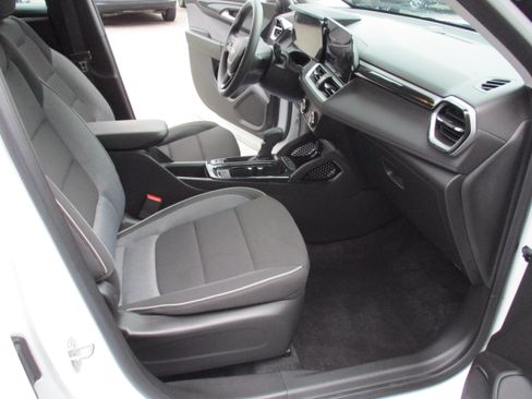 Certified 2024 Chevrolet TrailBlazer LS AWD/4WD image 15