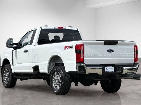Used 2025 Ford F350 XLT w/ 360-Degree Camera Package AWD/4WD image 3