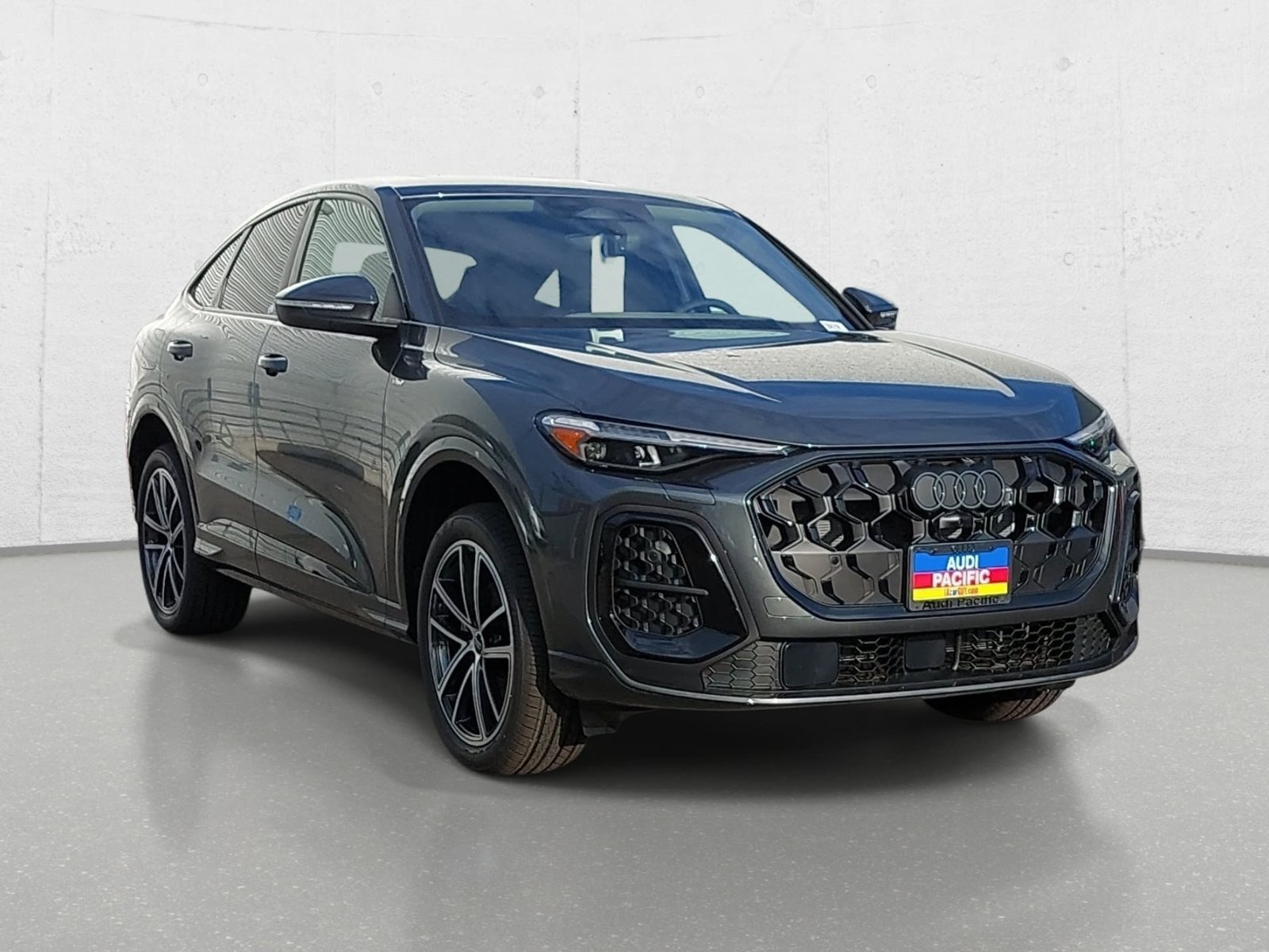New 2026 Audi Q5 Premium Plus AWD/4WD image 3