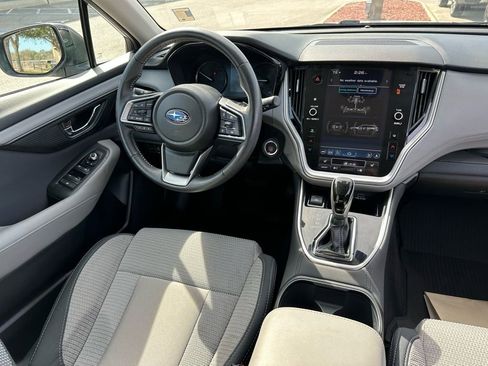 Used 2025 Subaru Outback Limited image 22
