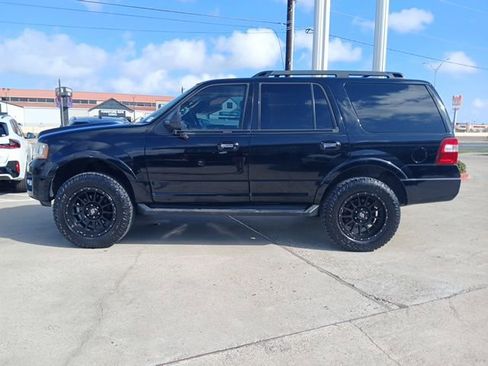 Used 2016 Ford Expedition XLT w/ Equipment Group 202A image 6