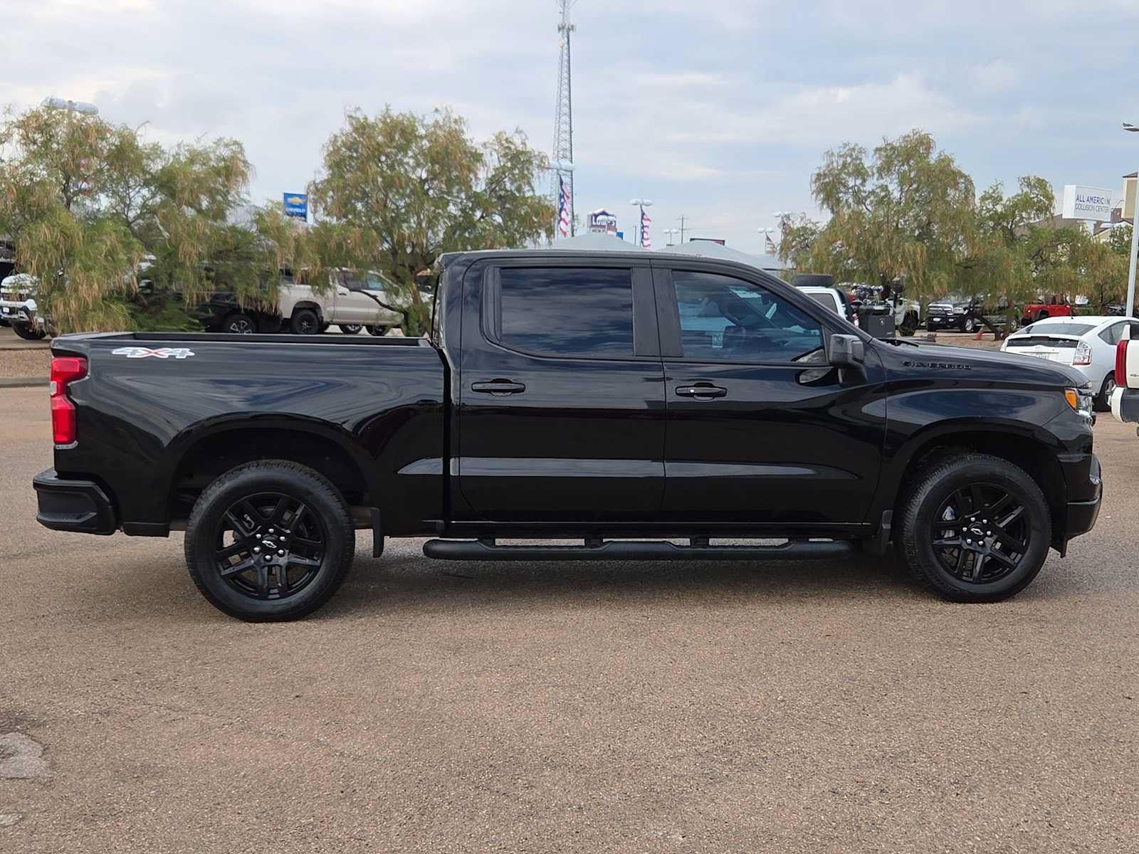 Used 2025 Chevrolet Silverado 1500 RST w/ Rally Edition AWD/4WD image 9