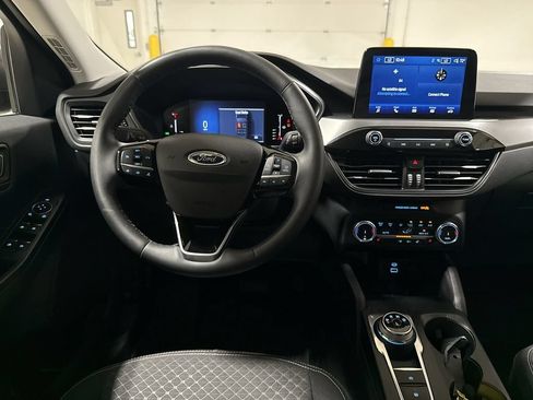 Used 2023 Ford Escape Active AWD/4WD image 11