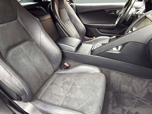Used 2019 Jaguar F-TYPE Coupe image 27