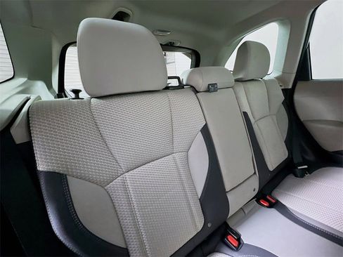 Used 2022 Subaru Forester Premium image 25