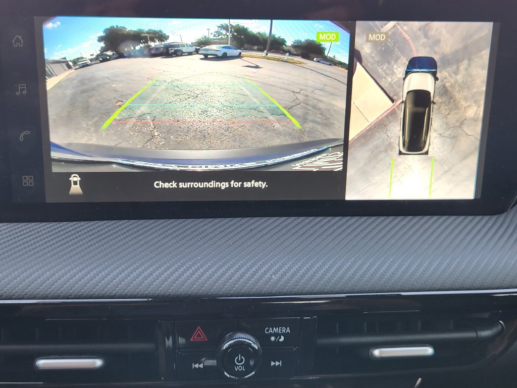 Used 2026 Nissan Kicks SR w/ SR Premium Package FWD image 18