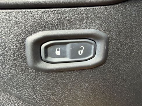 Used 2020 Jeep Wrangler Unlimited Sport S AWD/4WD image 15