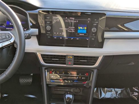 Used 2025 Volkswagen Taos SE image 19