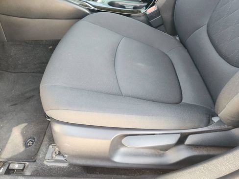 Used 2022 Toyota Corolla LE FWD image 29