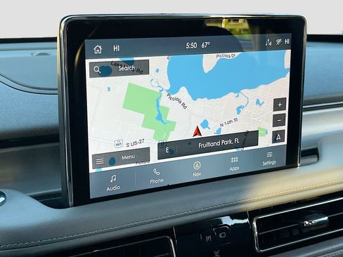 Used 2020 Lincoln Aviator Reserve w/ Equipment Group 202A image 13