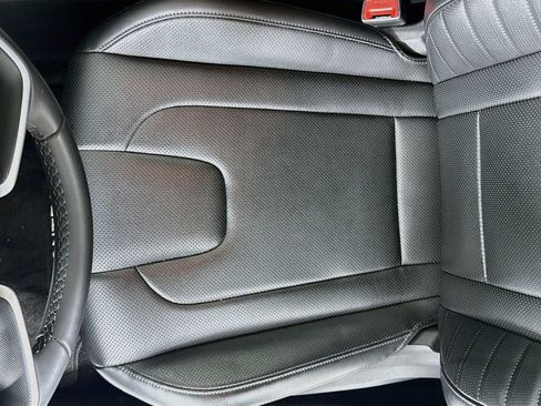 Used 2025 Hyundai Elantra Limited FWD image 20