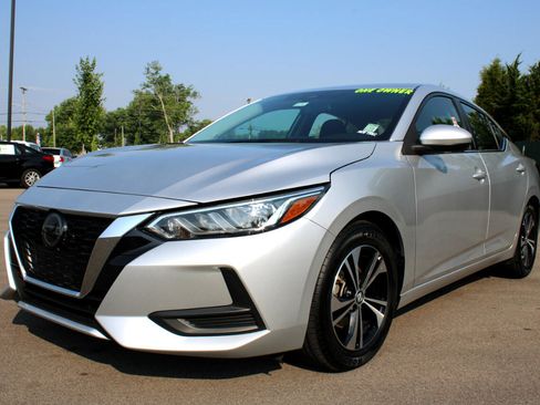 Used 2021 Nissan Sentra SV image 3
