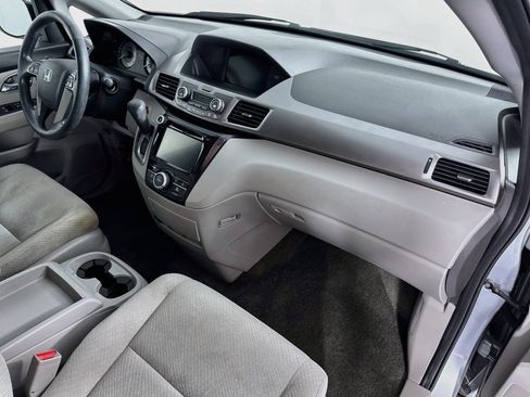 Used 2017 Honda Odyssey EX image 28