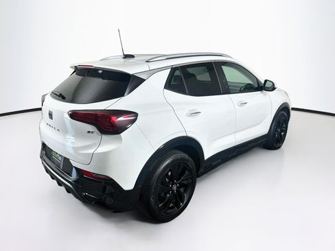 Used 2024 Buick Encore GX Sport Touring FWD image 9