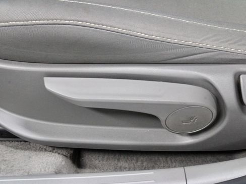 Used 2024 Hyundai Elantra SEL FWD image 25