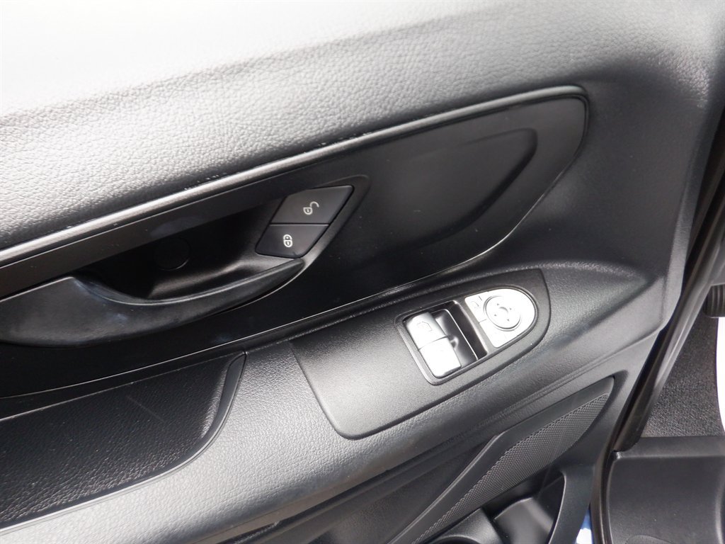 Used 2022 Mercedes-Benz Metris image 14